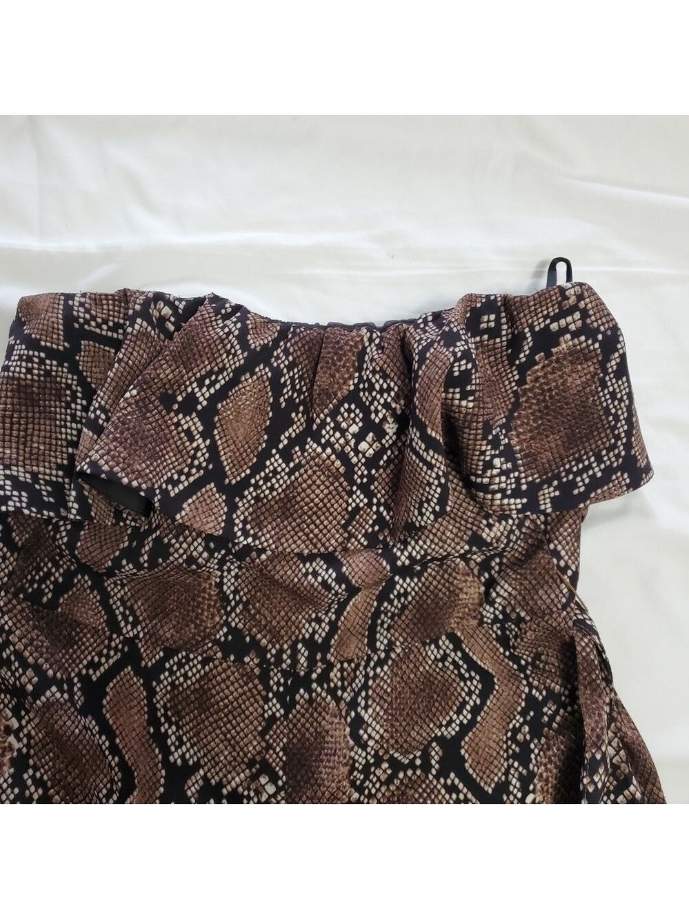 Size 6 ●.Aritzia Babaton Strapless Ruffle Snake Print Jumpsuit Romper - Picture 11 of 14
